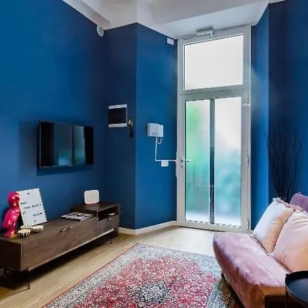 Apartment Hacca Collection-plush Urban Sanctuary In The Center