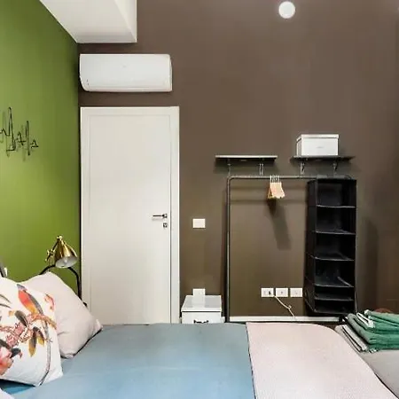 Hacca Collection-plush Urban Sanctuary In The Center *