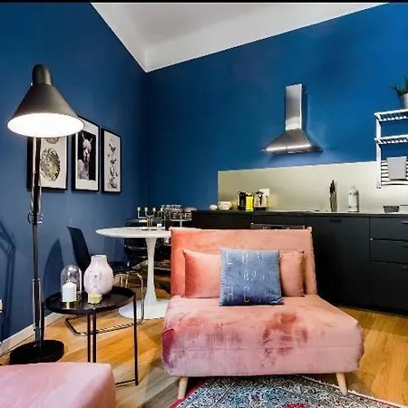 Apartment Hacca Collection-plush Urban Sanctuary In The Center Milan